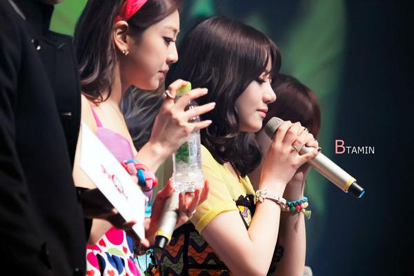 Awkwardsnail21's tweet photo. I really miss these angels gosh my heart still hurts... #RIPEunbi #RIPRise http://t.co/7uA6Eu7uC4