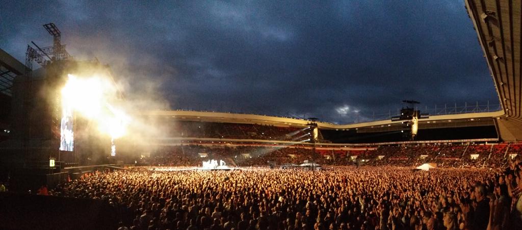gavduncan's tweet photo. Awesome Foos gig at the Stadium of Light last night! (4 of 4) @foofighters #FoosAtSoL @StadiumOfLight http://t.co/34uZScVA7E