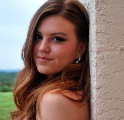 NBCLatino's tweet photo. Homecoming Queen, star athlete, cheerleader, student council president, dies in Texas floods
http://t.co/VsOJCSGX7o http://t.co/ptTLlMgvOn