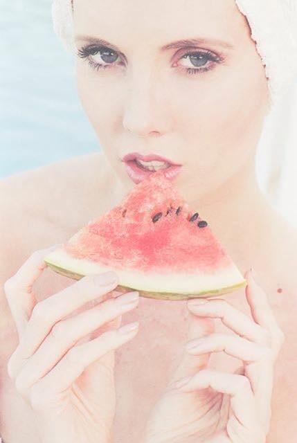 RoseanneModel's tweet photo. Some new work #editorial #face #vogueitalia @popwrecked @BritishVogue #model #watermelon xx http://t.co/Dpjt1Sn1La