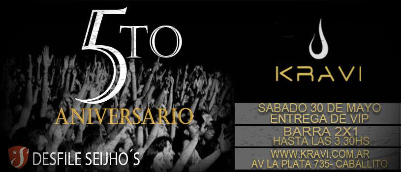 KraviVipOk's tweet photo. Sabado 5to Aniversario Entrega de Vip Desfile de #Seijho's regalo para nuestros invitados tiramos la casa x laVentana http://t.co/VIktuMHX4b