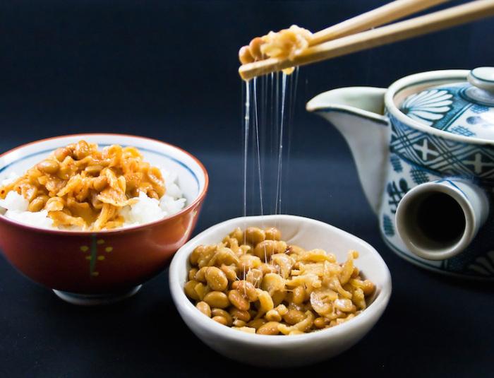 Japan_Info_'s tweet photo. The terrifying natto http://t.co/Ej0AEdX0ni #natto #Japanesefood http://t.co/6lp7V0FTBx