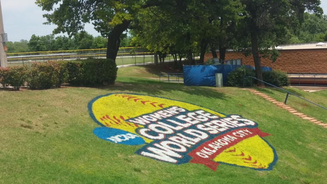 NCAA Softball tweet media