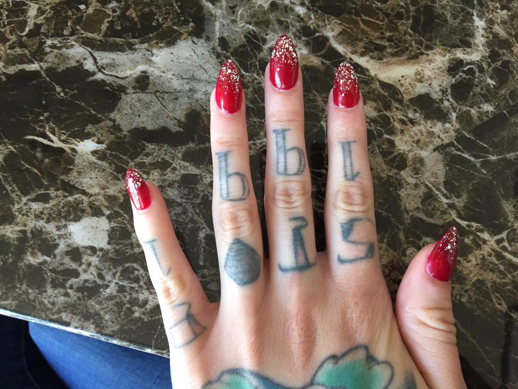TW Pornstars Harliequinnx. Twitter. New nails yey. 8 14 PM 26 May 2015