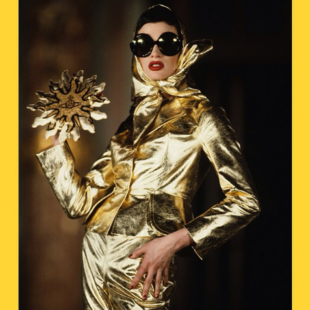 firstVIEWphoto's tweet image. All hail the psychedelic sun of early 90s fashion.  #VivienneWestwood #Spring93