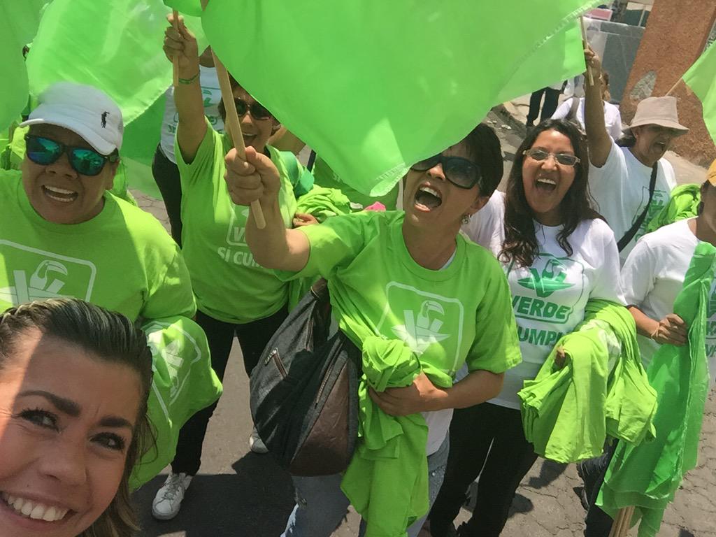 PArsof's tweet photo. En recorrido... Vamos por el triunfo!!!
#PorqueJuntosPodemos
#VamosAGanar
#MujeresDelDF
#LosMejoresCandidatos http://t.co/BSq8c4GuES