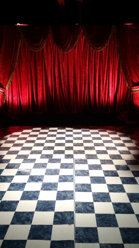 FilmCold's tweet photo. What lies behind the curtain? @TorreyDeVitto @sonalbshah @cs_amitrano http://t.co/oi5ak1G7gD
