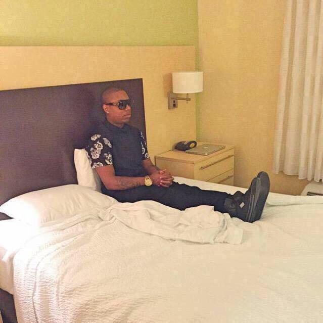 FestivalGoers_'s tweet photo. When u about to go turn up with the squad and you're waiting on that "we're outside" text http://t.co/AAuKPEfIHa