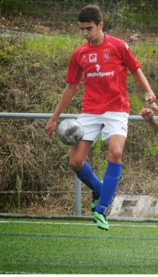 HospitalinL's tweet photo. Delantero:Roberto García (Mucha calidad cnvinado cn su envergadura) #Bienvenido #UnoDiNoi http://t.co/Z6ajvbZOSS