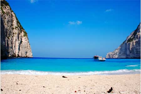 LaganasZante's tweet photo. What I wouldn't give for this right now.

#thisiszante #zante http://t.co/zhiM2FbB35