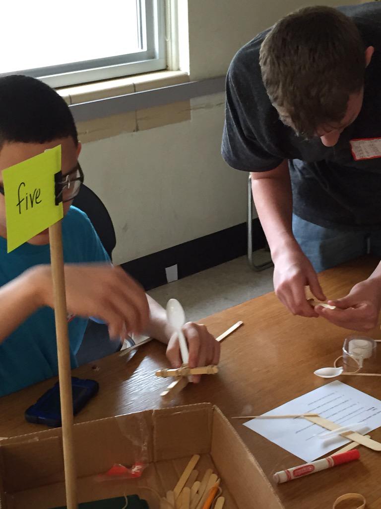 HarperGMS's tweet photo. We all had a great time making catapults during Teach Like A Pirate Day! These kids are awesome!!!! #TLAP http://t.co/84cHv5kn2R