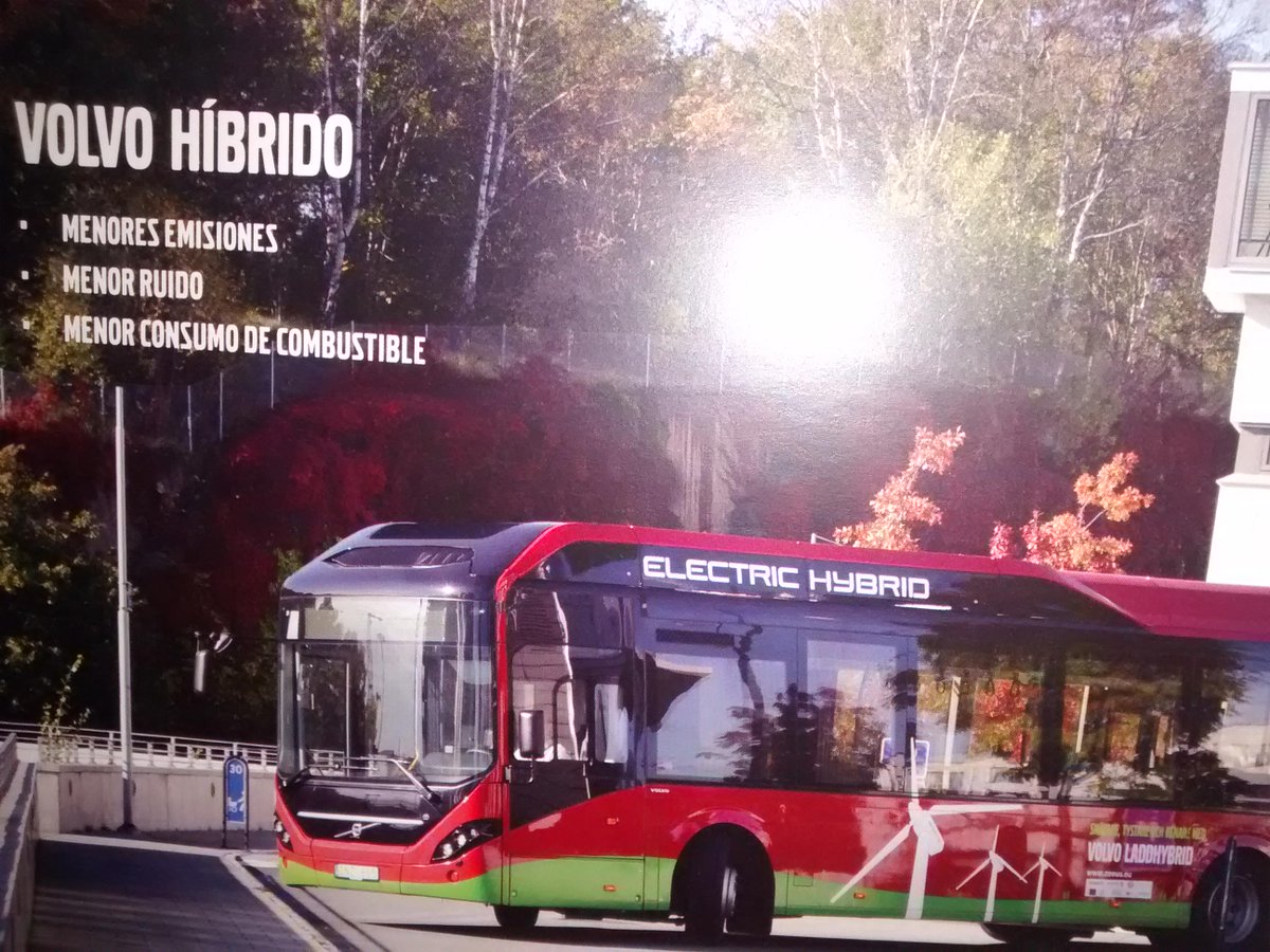 javokcrs's tweet photo. estos buses sin contaminacion necesitamos en UIO @AtentoRodas @IneptoRodas http://t.co/eqGFDAYF1T