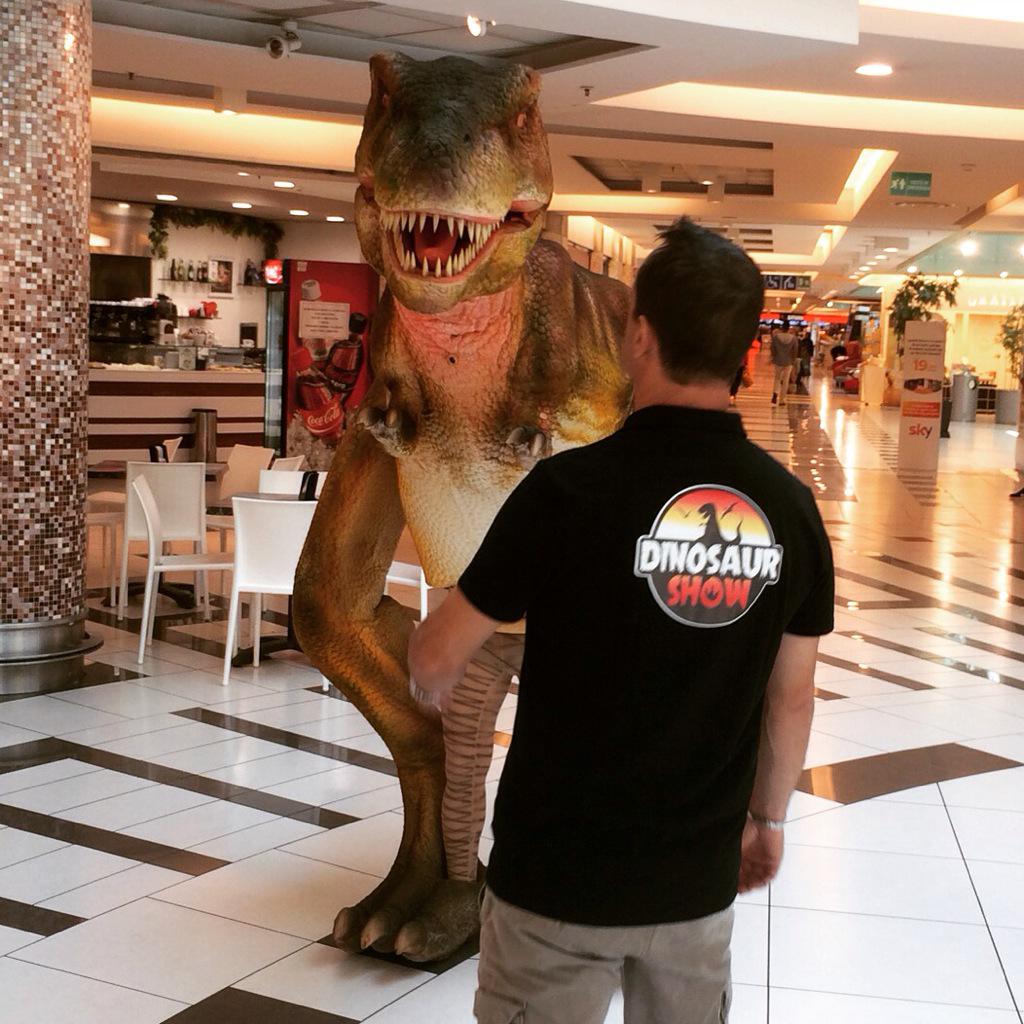 DinosaurShow's tweet photo. Manca pochissimo... A breve troverete alcune date del nostro tour http://t.co/tCwPsVXW12