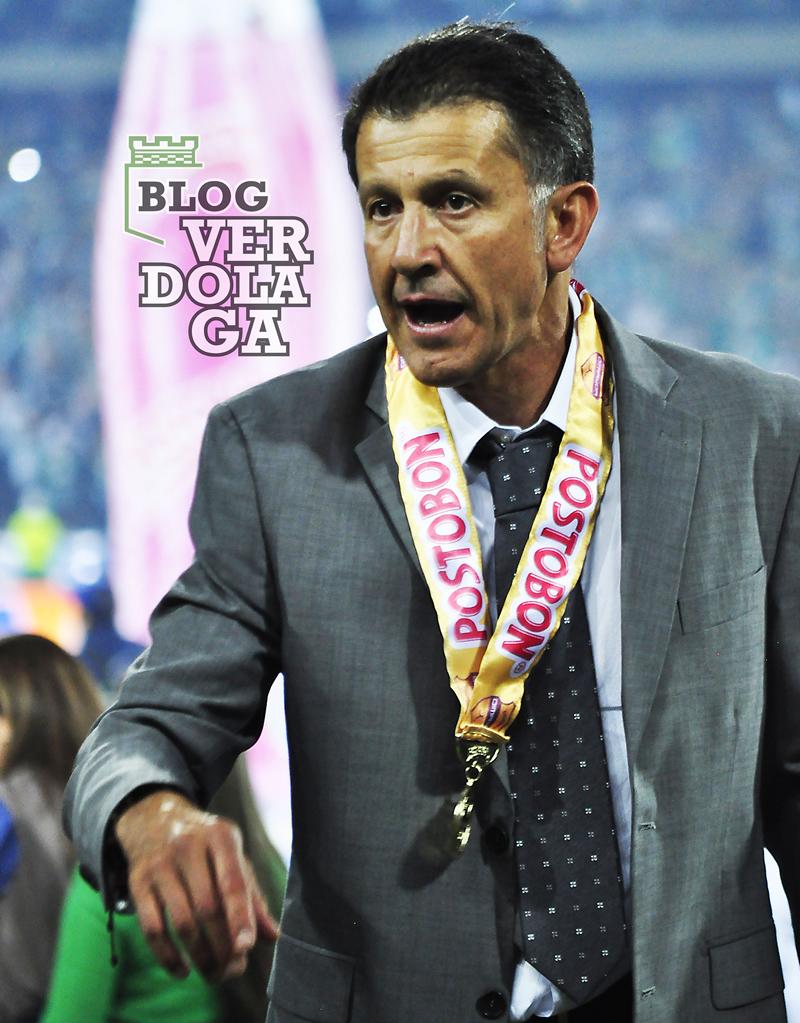 BlogVerdolaga's tweet photo. ¡Al profe Osorio nunca lo vamos a olvidar! Gracias por tanta gloria, éxitos en los nuevos retos. #OsorioParaSiempre http://t.co/4VtzDGSkKv