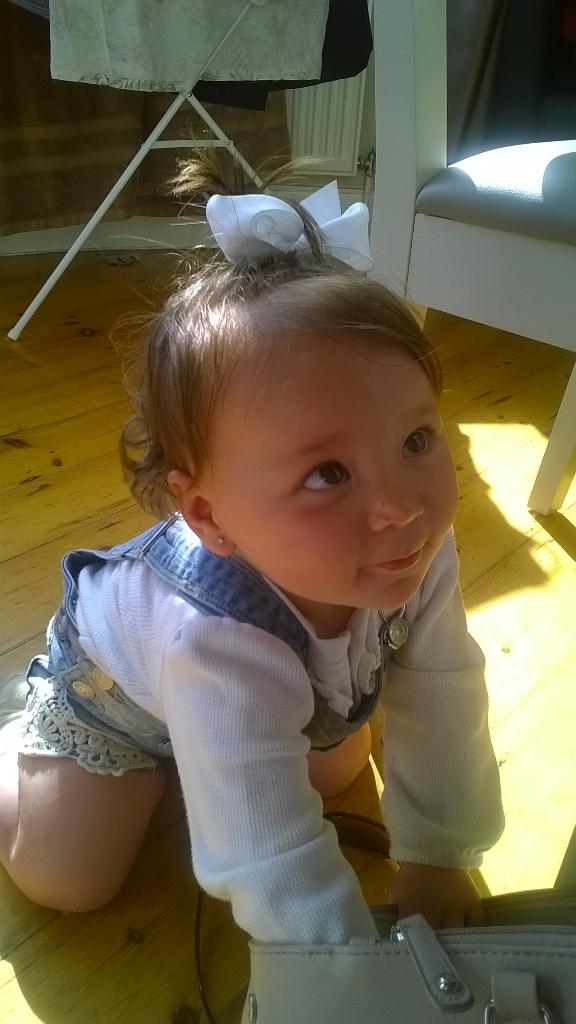 fionna28700's tweet photo. My baby cousin amiya cutest thing ever love her soooo much 😘💙 http://t.co/2LZ7mgV2bJ