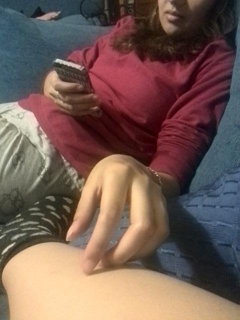 MaMariarebate's tweet photo. Amo a @alehopii .... Quiero mas visitas suyas :) #cosquillas http://t.co/XXjb9yS3u2