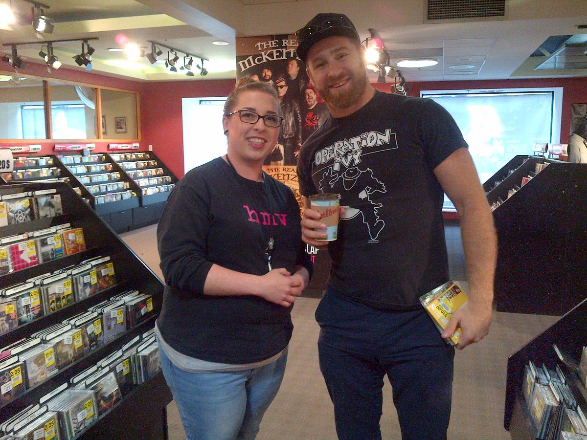 Met this guy, <a href="/iLikeSamiZayn/">Sami Zayn</a> , at work on Sunday. Nicest guy! Make us proud Sami!! <a href="/WWE/">WWE</a> <a href="/WWENXT/">WWE NXT</a> #awesomeday
