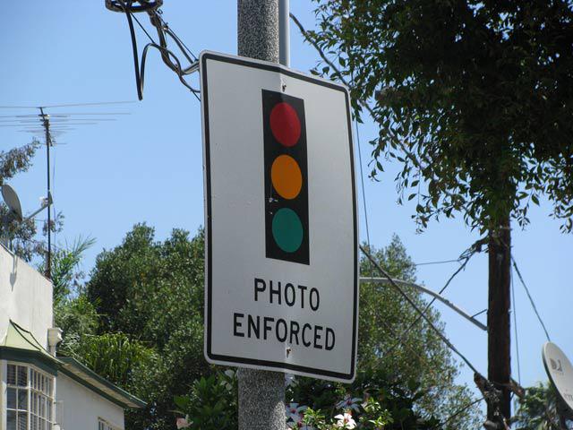 LAist's tweet photo. Beverly Hills Is Getting More Of Those Red Light Cameras No One Likes http://t.co/X8PTovavfR http://t.co/jM1Us0PEOG