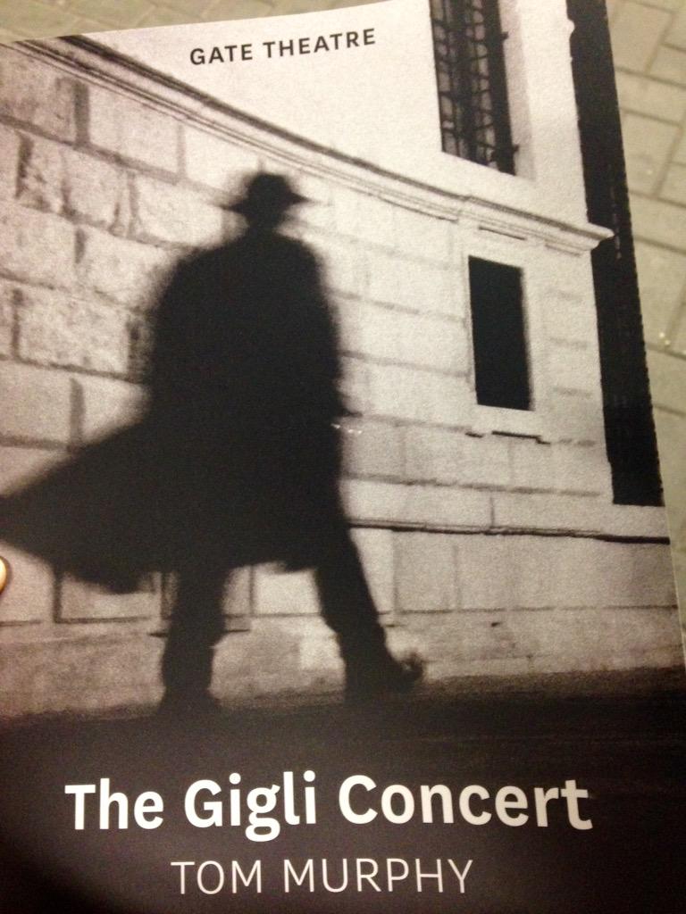 CARAMagazine's tweet photo. Knockout performances tonight from #DeclanConlon #DenisConway &amp; #DawnBradfield at #TheGigliConcert @GateTheatreDub http://t.co/oVN2HFiea9