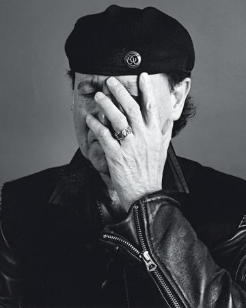 Happy rocking 67th bday Klaus Meine! Thanks for your unique tenor voice, Still Loving You <3  