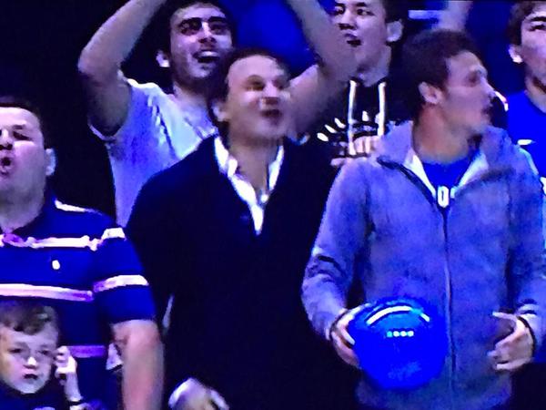 mariomassaccesi's tweet photo. #SuperclasicoVerguenza
Dicen q es el intendente de La Plata @PabloBruera gritando a #River tras la agresión http://t.co/QHUhrAmLgz