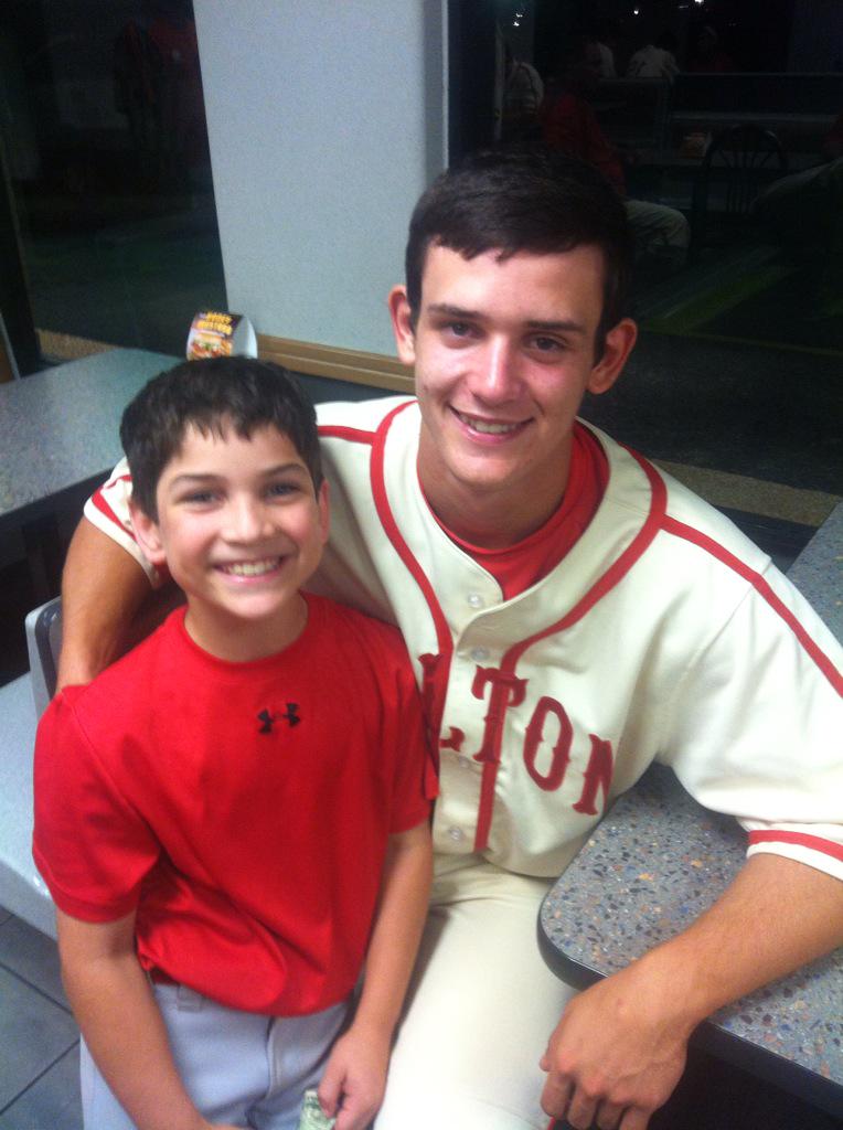 J_alexander153's tweet photo. The real brothers😍😍😍 http://t.co/nOrQ1qYZcb