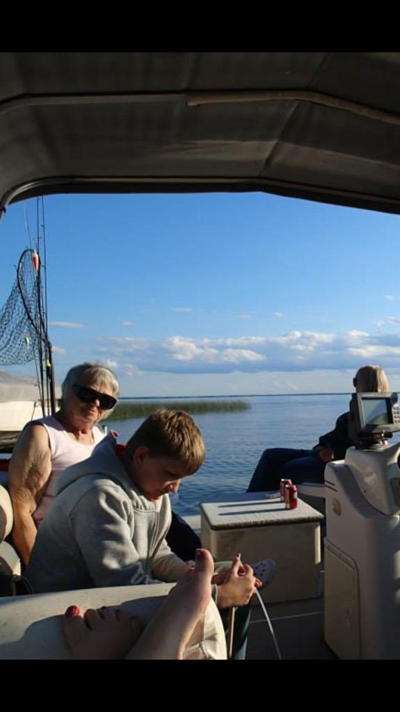 BlakeMakela's tweet image. When bae reads your text and doesn't respond