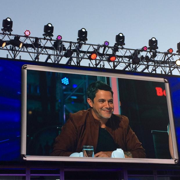 FPSTUDIO2's tweet image. #labanda #rickymartin #soutbeach #talentshow #miami #oceandrive #labandainsider #alejandrosanz