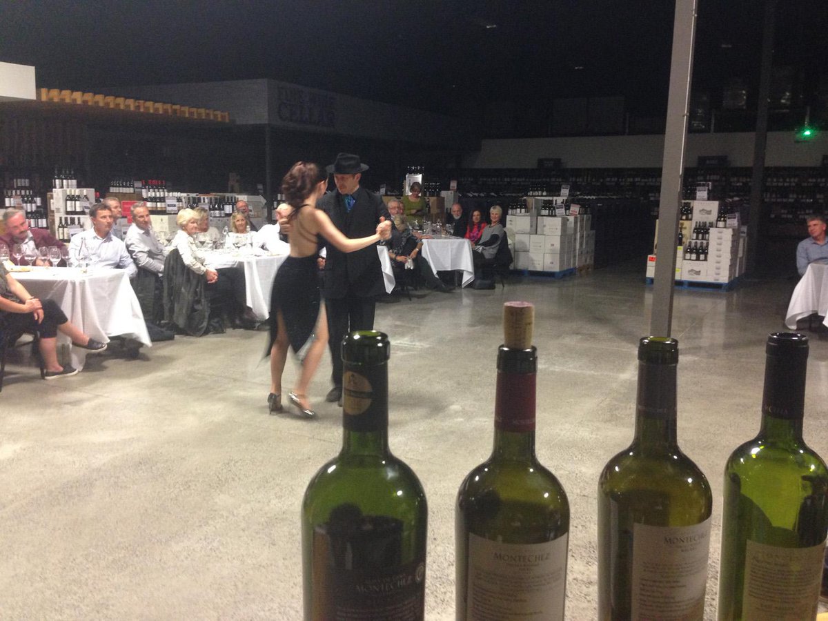 Fine Wine Delivery tweet media