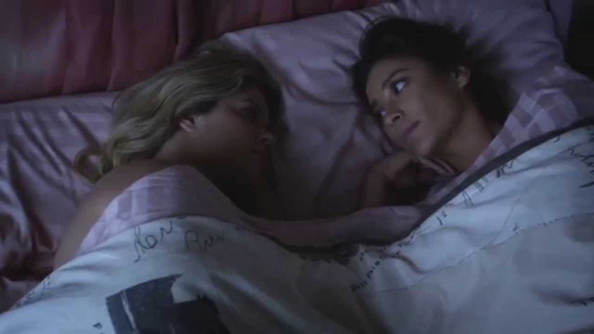 LittleLiars's tweet image. This one's for you, Team Emison! bit.ly/1GH0EXh (via @AllThingsPLL)