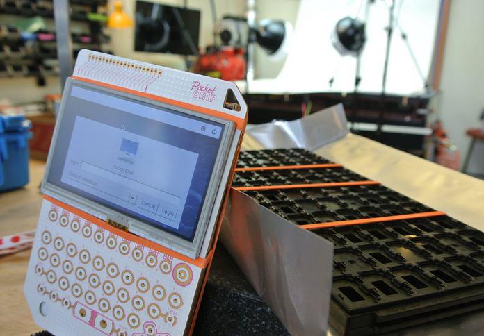 evianewscom's tweet image. Έρχεται σε έναν χρόνο ο υπολογιστής των φτωχών ow.ly/MY97L #cheappc