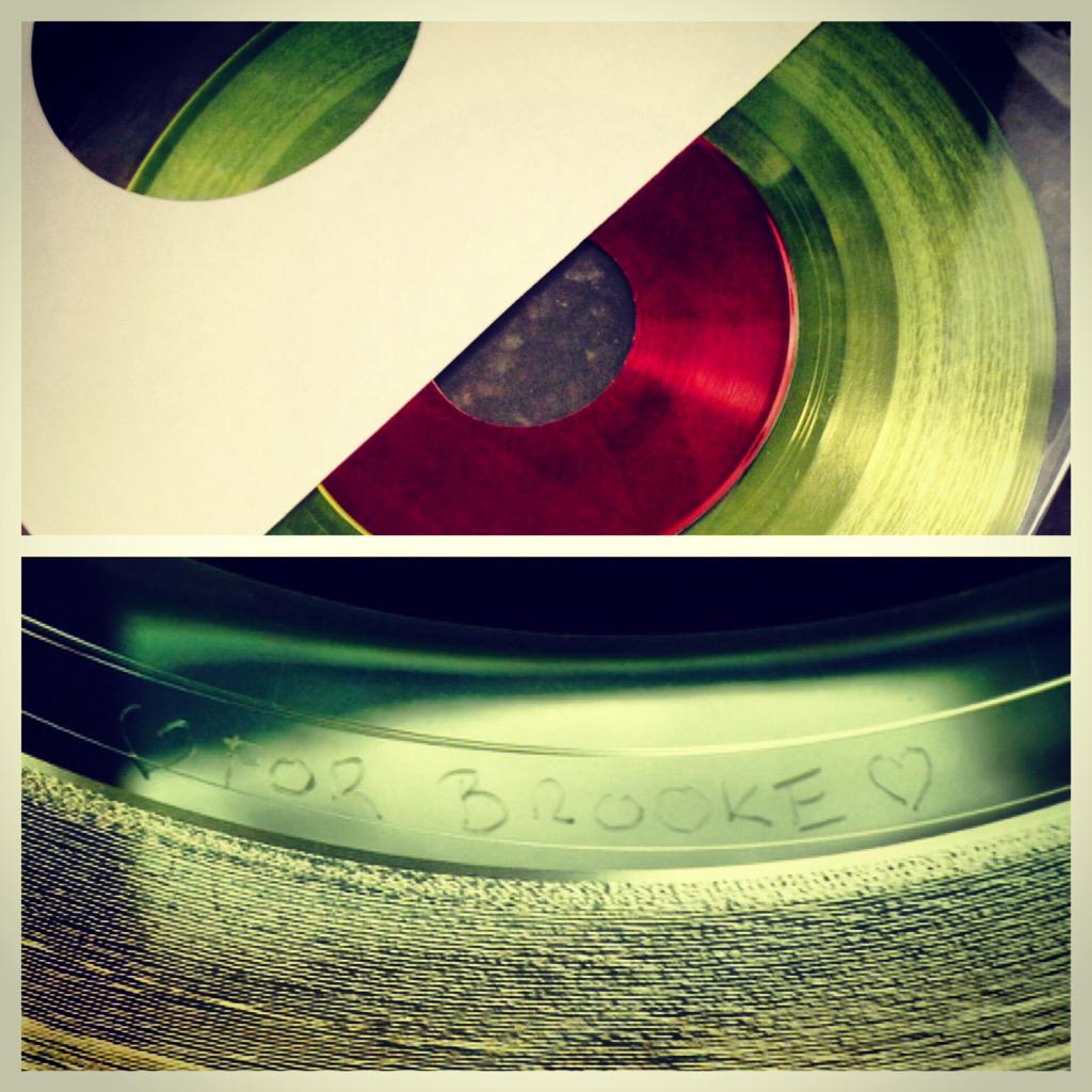 TheDeadDeads's tweet photo. Hey #Nashville! You can grab these at @Grimeys, @groovenashville or @FondObject! #Rainbeau #LP #ForBrooke #vinyl http://t.co/ta5tHmzV1C