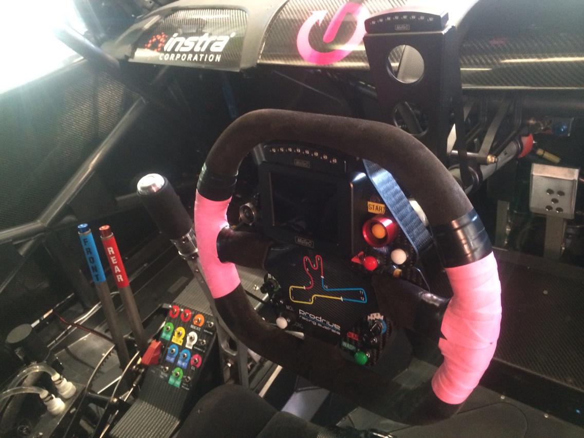 SuperBlackNZ's tweet photo. Pink bits inside the OnlyDomains 111 Ford. #v8sc #andreheimgartner http://t.co/IoAmWAZSli