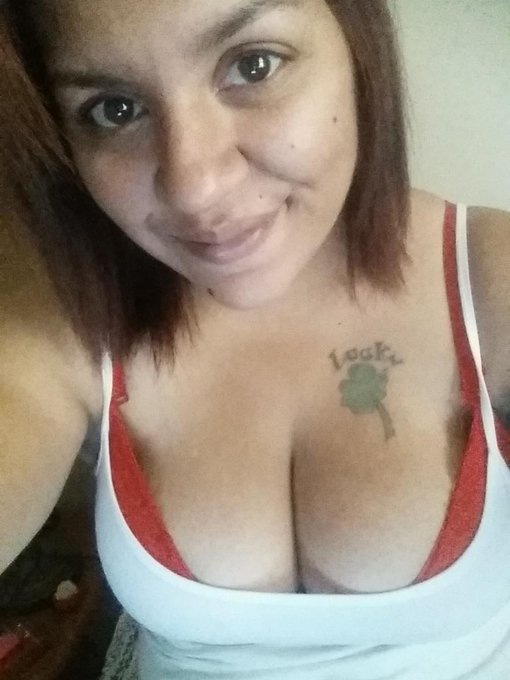 So, I only need $20 to make my goal!! :) anyone wanna help me out? #spoilme  http://t.co/gTye84YgJN http://t<a href="/tag/spoilme"class="tags"><span>#spoilme</span></a>