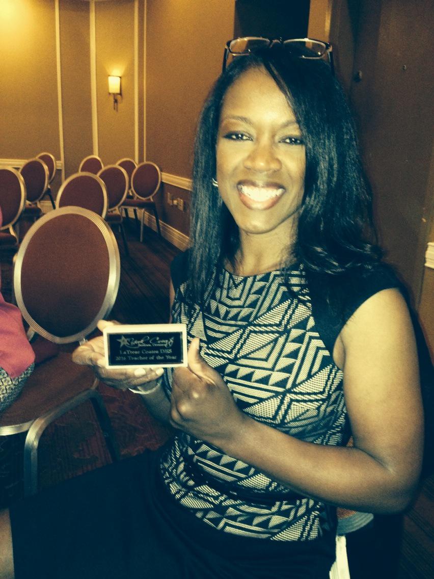 lwcaccavale's tweet photo. DES Teacher of the Year! #ycsd14 http://t.co/MB2RaLsrBE