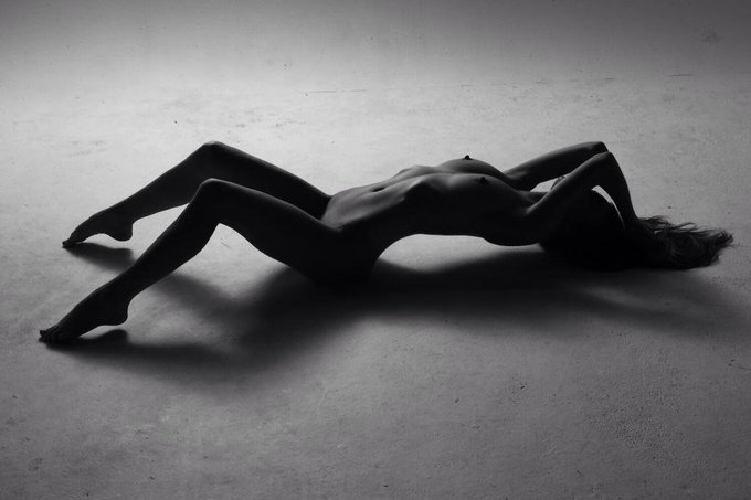 Watch Amberleigh West's leaked NSFW photo on TwXstars