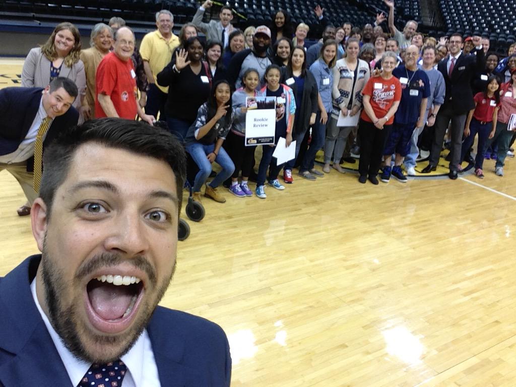Nathan_Burger's tweet photo. .@IndianaFever season ticket rookies on the main floor at @TheFieldhouse ! #FeverMVP #selfie #RookieReview http://t.co/YXNwIDUWlv