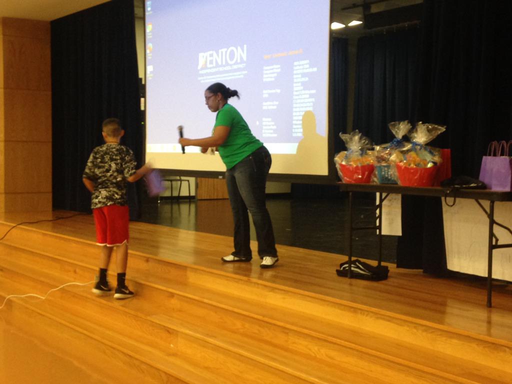 hollymcculler's tweet photo. Door prizes @ college &amp; career night. #dentonchat http://t.co/X2Sg2kWRK7