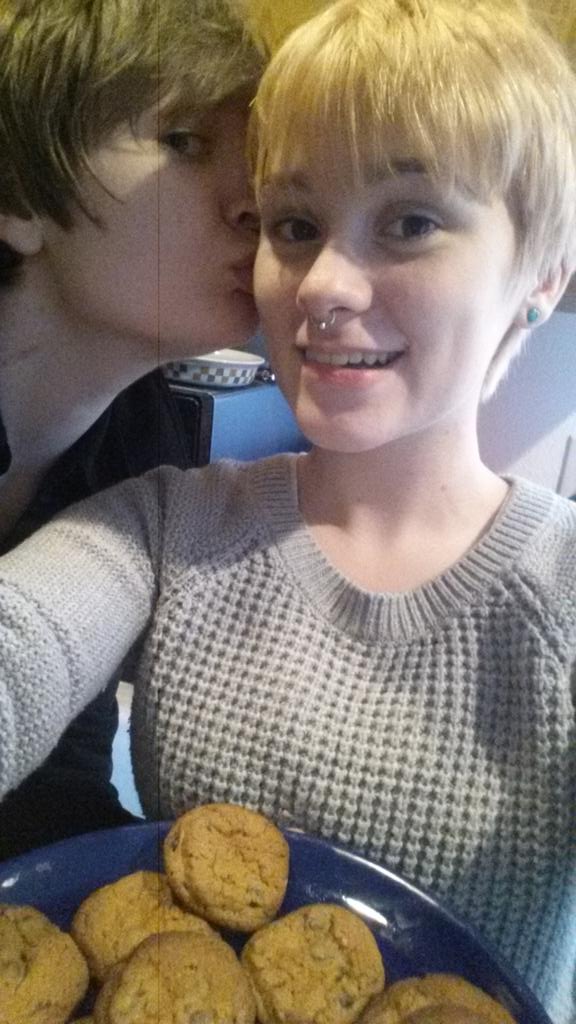 RowdyRileyDawn's tweet photo. Me and the girl ❤ http://t.co/Z9RzmFxbYc