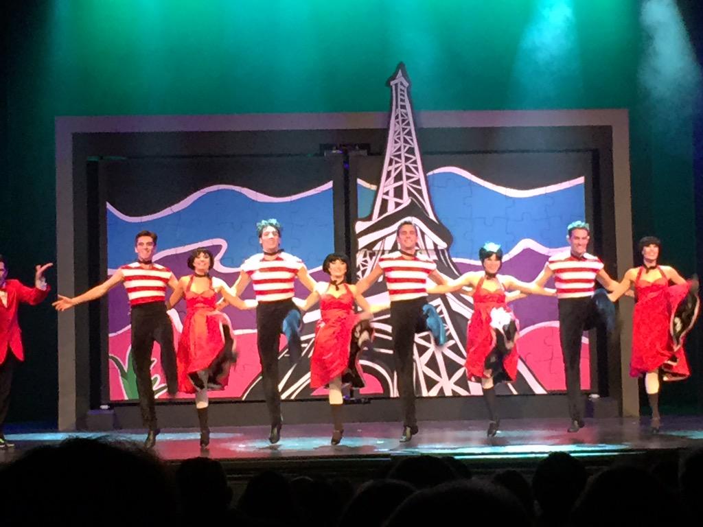 Fantástico elenco de <a href="/SalsaCriolla_30/">Enrique Pinti - SC</a> ahora desde el ensayo general en el teatro Liceo.