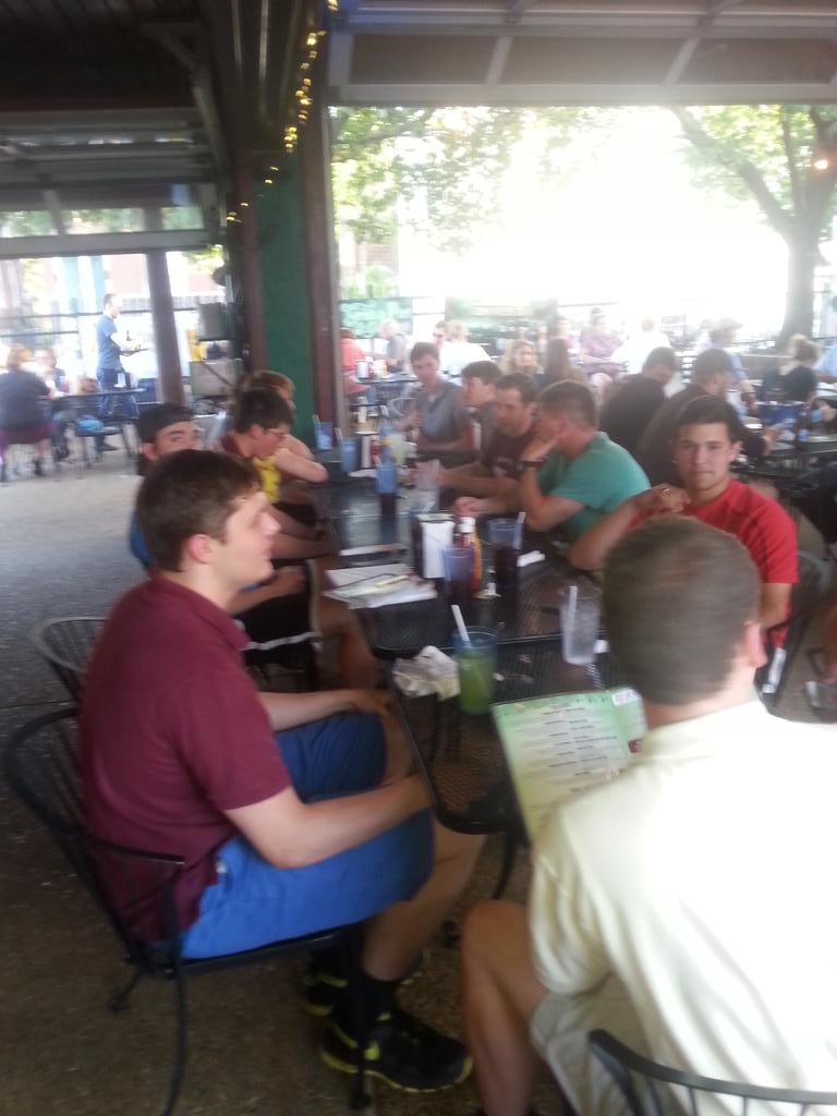 DSJBurger's tweet photo. That's another year of burgers in the books. Always a great time at Seamus! #BurgerOn #tenyearsofexcellence http://t.co/jJ3dut7GZp