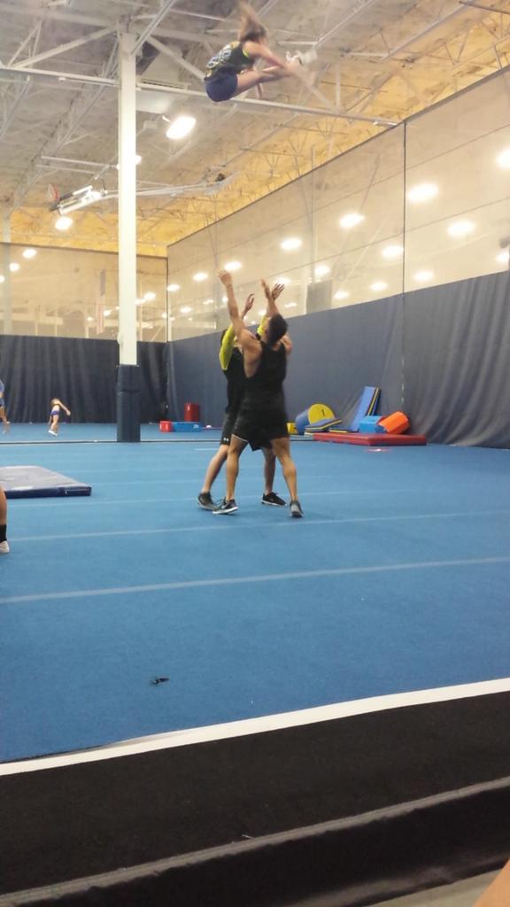 Sometimes being a spectator let's you capture some really cool moments <a href="/CA_Frisco/">CA Frisco</a> <a href="/Leg_edd/">Edd</a>  #cafrisco #cheerathletics