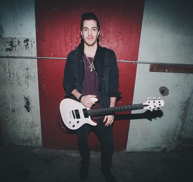 YCURPAPI's tweet image. New fake, starting over. Rt? 😛