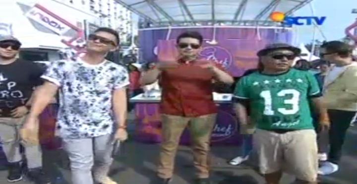 InboxSCTV_'s tweet photo. Masuk ke segmen #ChefInbox bareng Chef Billy yuk! #Nginbox http://t.co/9gFkysQrSi