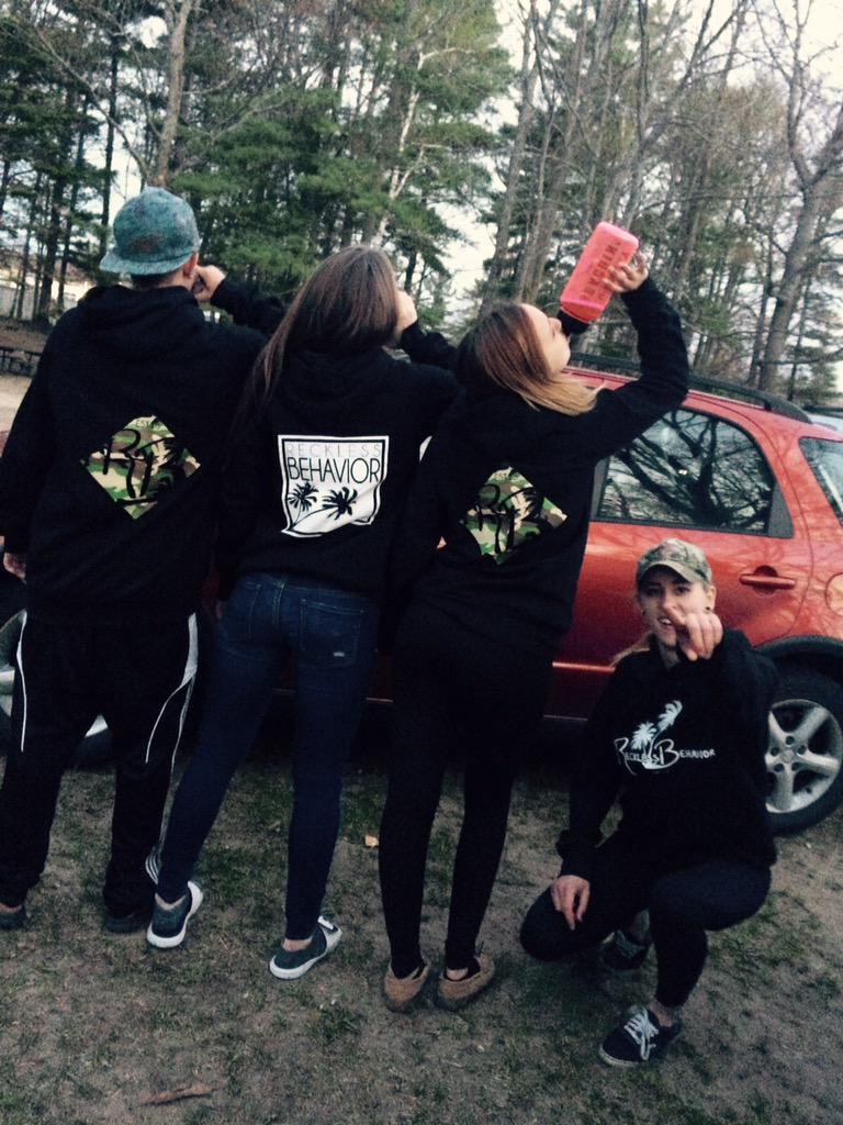 l_pokey's tweet image. Baes #recklessbehavior