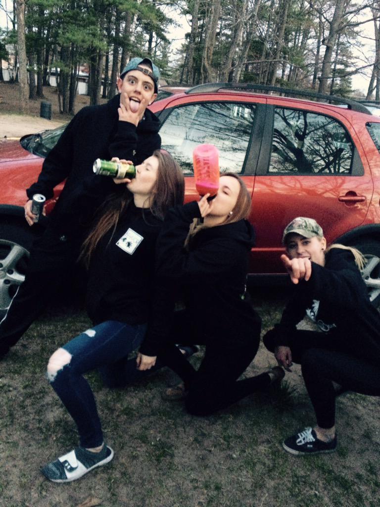 l_pokey's tweet image. Baes #recklessbehavior