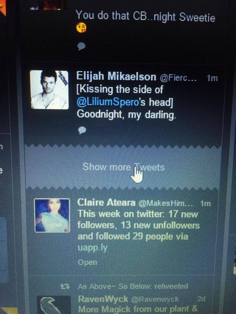 DitaVonChaos's tweet image. Why? Why?! Why?????? @TweetDeck Seriously?! That's one of the reasons I hate the regular @twitter app!! #WorstUpdate