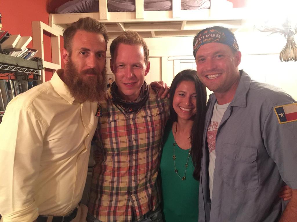 <a href="/SurvivorSucks1/">Survivor Sucks</a> Jess photo bomb queen now stealing the show. #westink