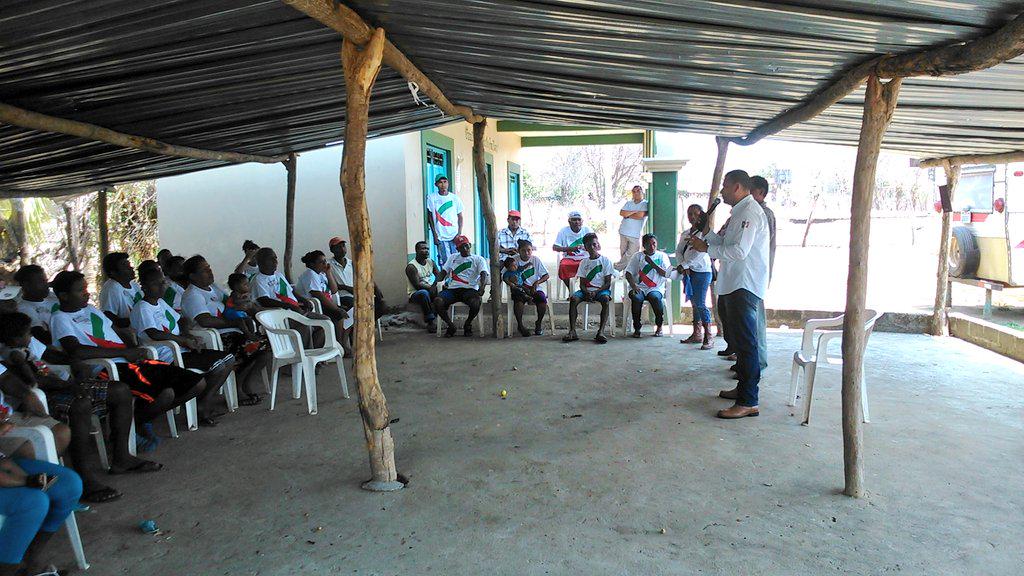 marinelbaclavel's tweet photo. #TrabajandoPorLoQuemasQuieres #Cahuitan Este 7 de junio #TodosConElCapi @Mafud_PRI @IvonneOP @CCQ_PRI @EvielPM http://t.co/wJGU44xXMC