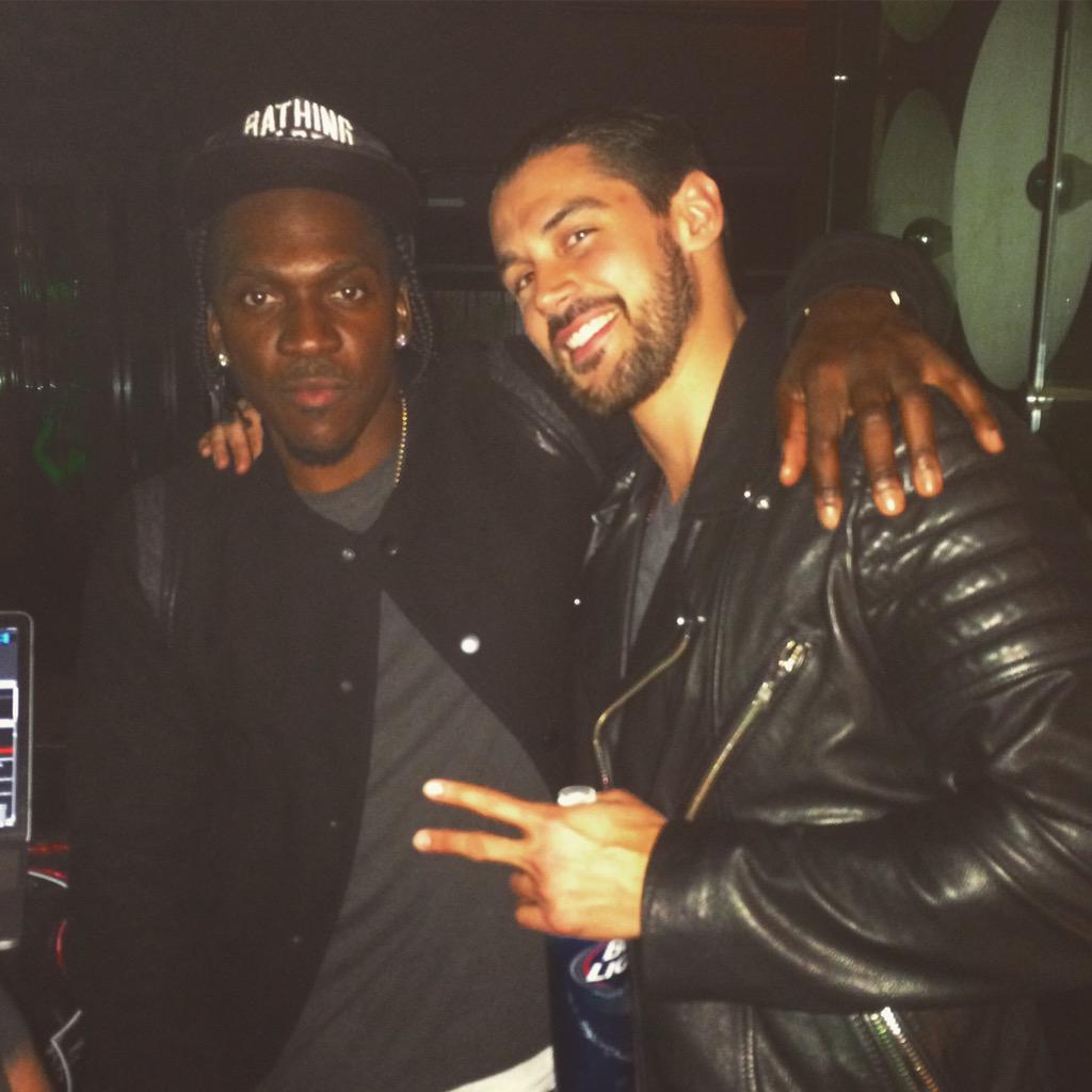 Happy belated bday to one of the best rappers in the game  